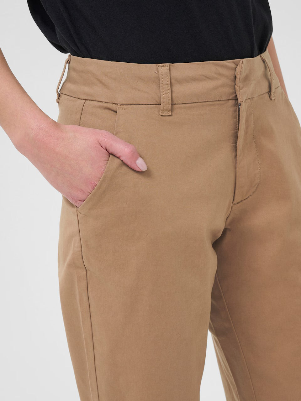Kaffe KAmette Camel Chino Trousers – High Waist Belt Loops Pleated Front Ankle Length | Women