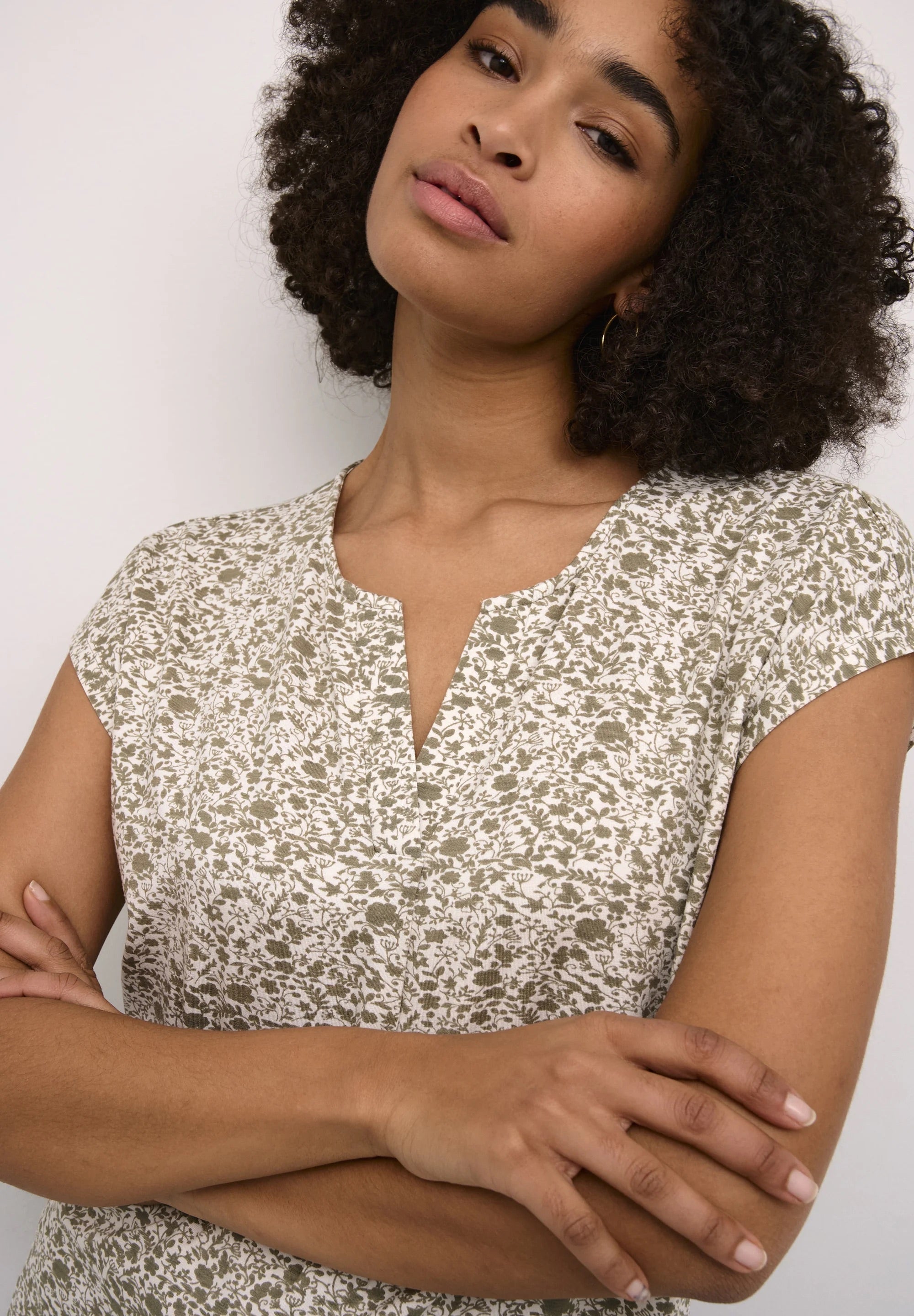 Kaffe KAmille Cream Sage Green Floral Print V-Neck T-Shirt – Cap Sleeves Relaxed Fit | Women
