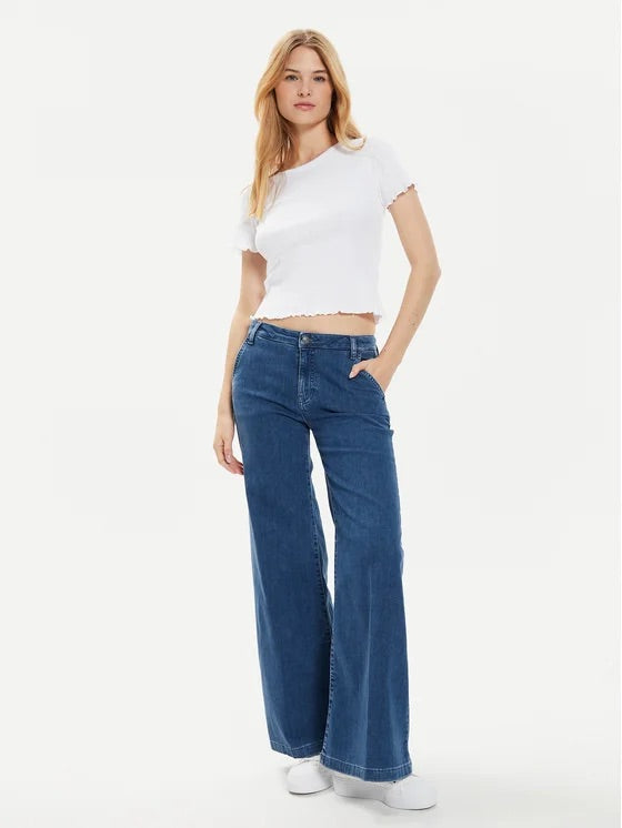 Brave Soul Eyelet Trim Crop Top - White