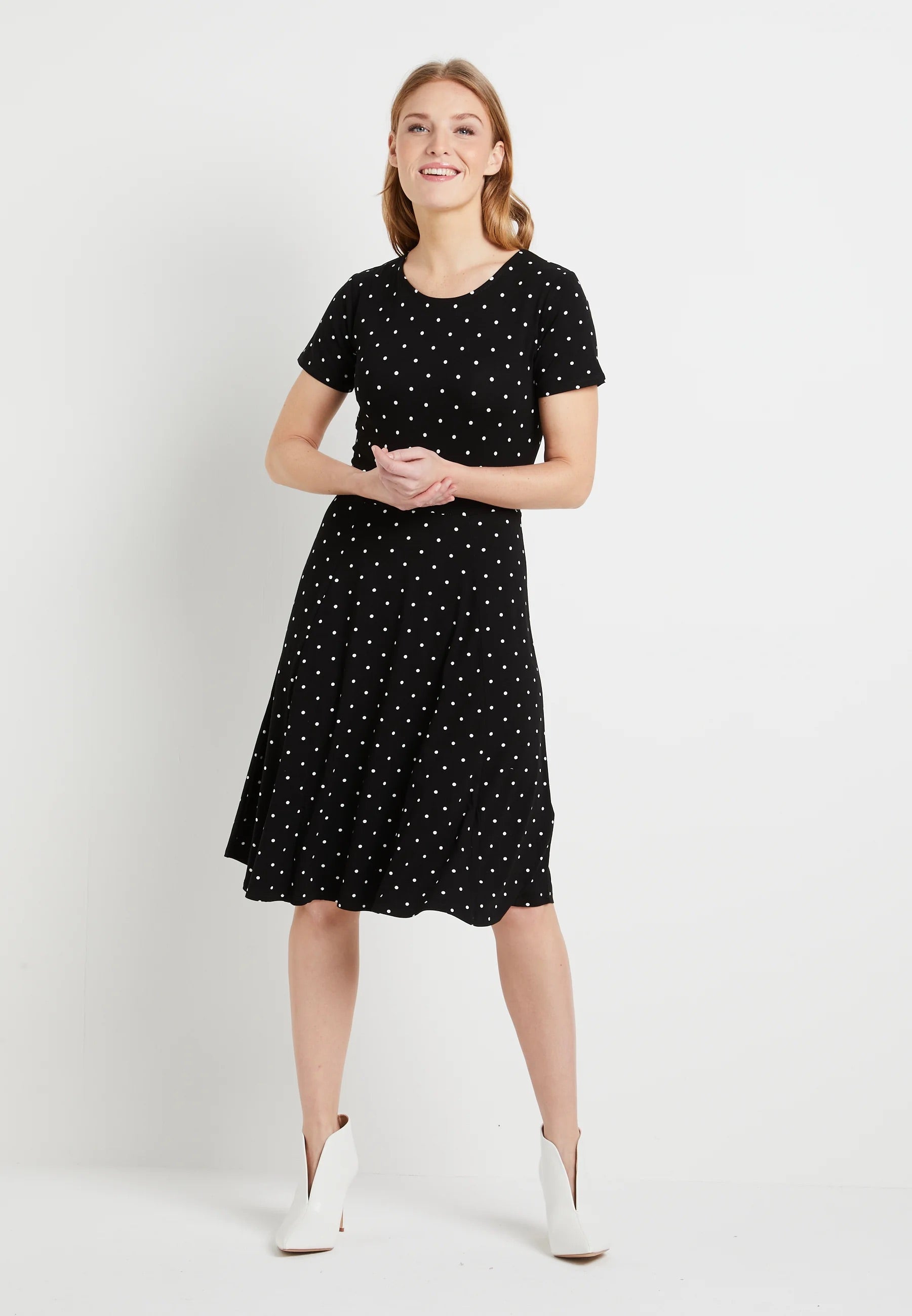 Kaffe Black White Polka Dot Jersey Dress – Round Neck Short Sleeves Tiered Skirt Midi | Women