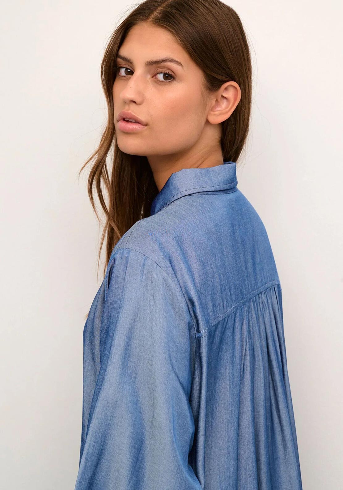 Kaffe Leonora Chambray Blue Oversized Shirt Dress – 3/4 Sleeves Pleated Back Midi | Women